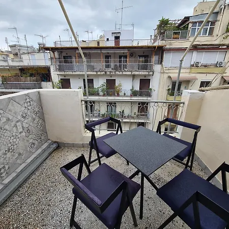 Comfortable Center Apartment
